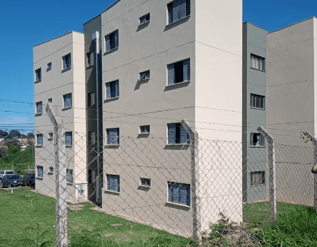 Bebê que caiu do prédio tem hemorragia intracerebral e corre risco de morte