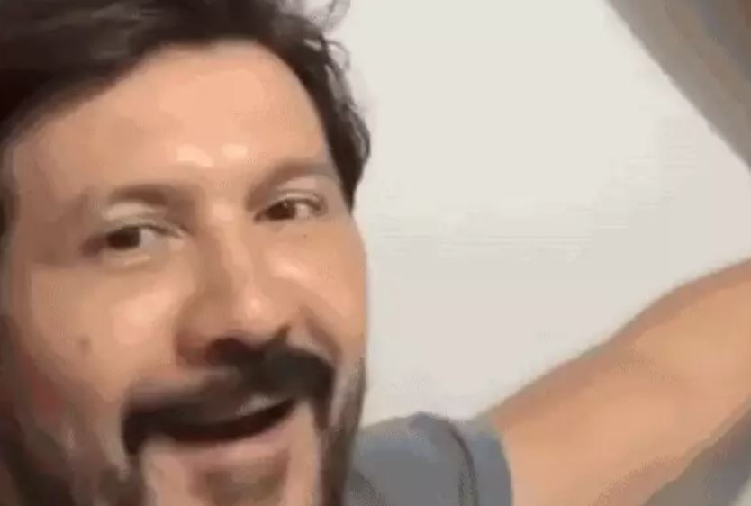 VÍDEO: Cantor sertanejo debocha de quarto de hotel e acaba expulso