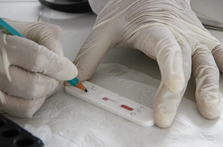 Mato Grosso do Sul registra 6 mortes e 275 novos casos de Covid-19 na primeira semana de 2024