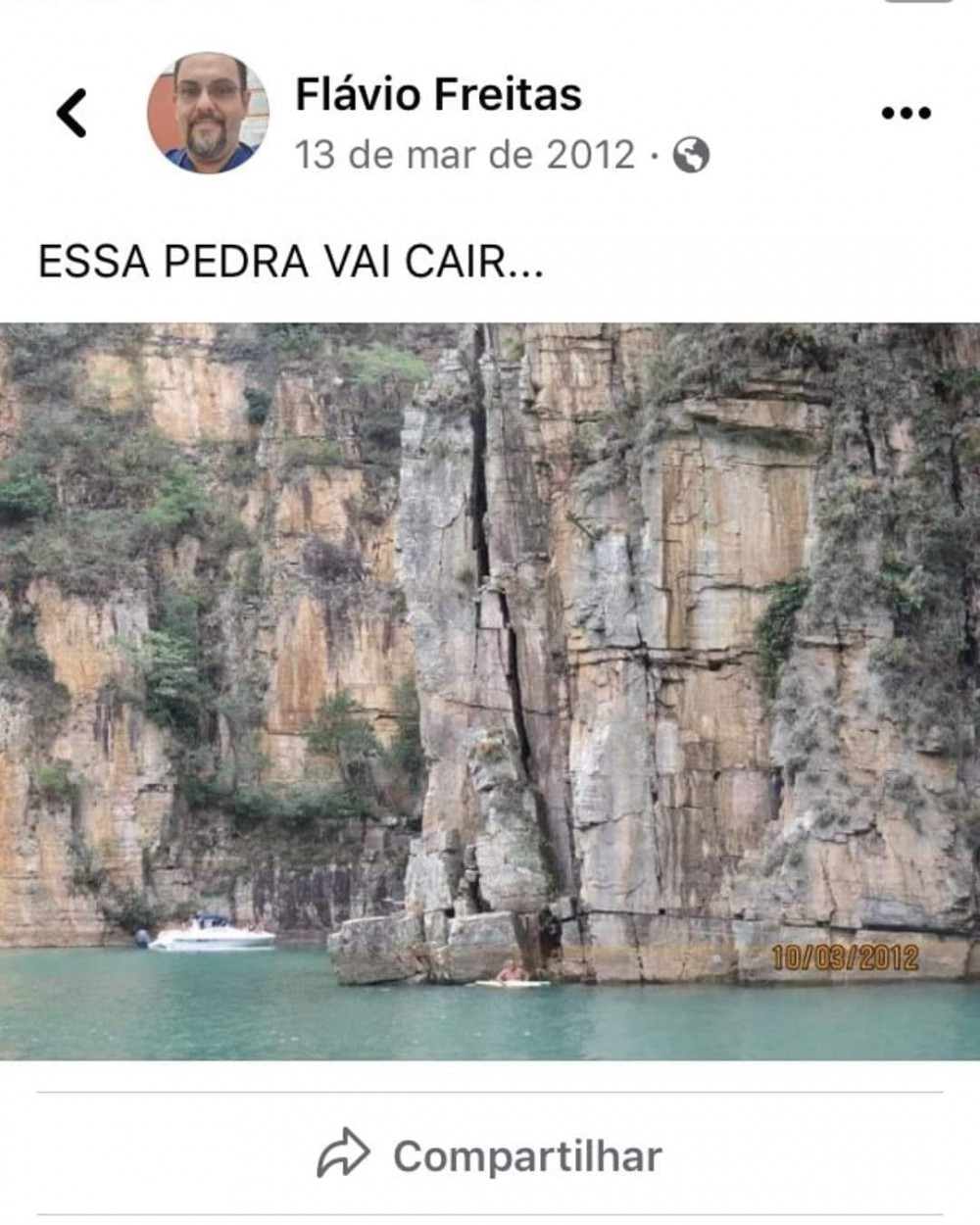 Foto de 2012 alertava para rachadura em paredão que desabou em Capitólio