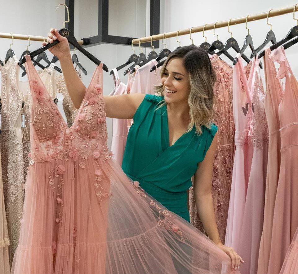 Inovação e sustentabilidade: Empreendedora de MS transforma o mercado de moda com aluguel de vestidos