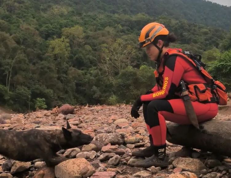 Única bombeira de MS faz história e relata desafios em missão de resgate no RS