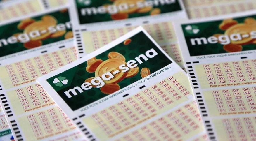 Empresa contrata pessoas após 44 ganharem na Mega-Sena e não aparecerem para trabalhar