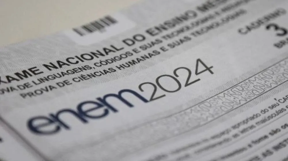 Enem 2024 registrou 12 redações com nota mil; Uma da rede pública