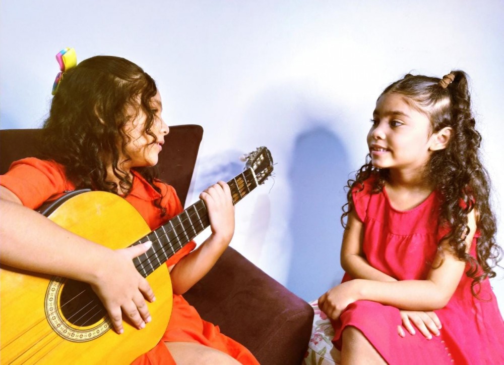 Irmãs sul-mato-grossenses fazem sucesso com vídeos de covers evangélicos no Youtube