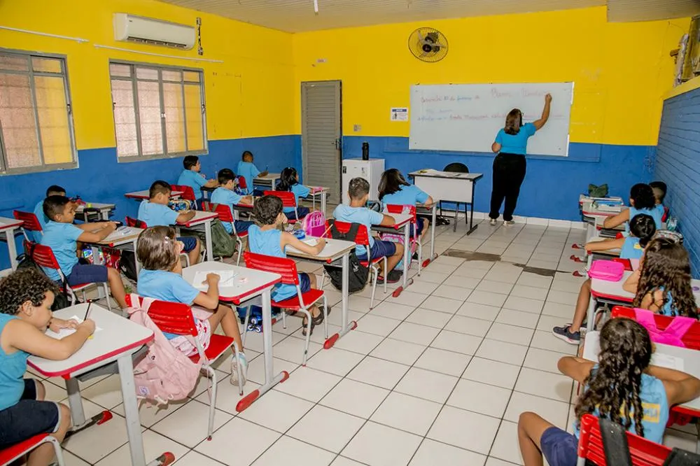 Surto respiratório em Corumbá fecha escolas municipais por uma semana