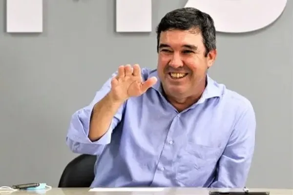 Governador Eduardo Riedel tem 75% de aprovação entre eleitores de Mato Grosso do Sul, segundo Paraná Pesquisas