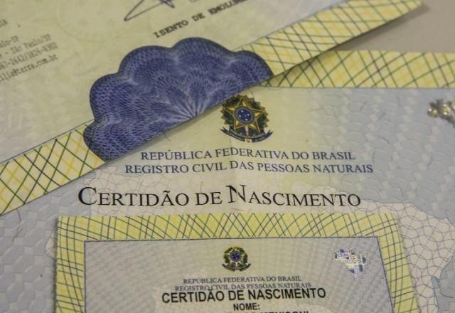 Recorde histórico: Quase 57 mil recém-nascidos foram registrados sem nome do pai em 3 meses