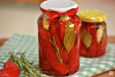 Aprenda a fazer uma pimenta pantaneira em conserva em 30 minutos