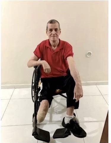 Velho conhecido de Campo Grande, 'Seu' Silvio tem perna amputada e pede ajuda para comprar prótese