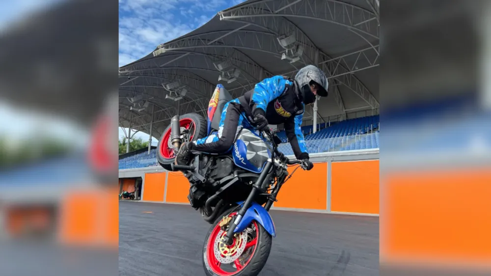 VÍDEO: Piloto de acrobacias morre após queda durante apresentação no Beto Carrero World