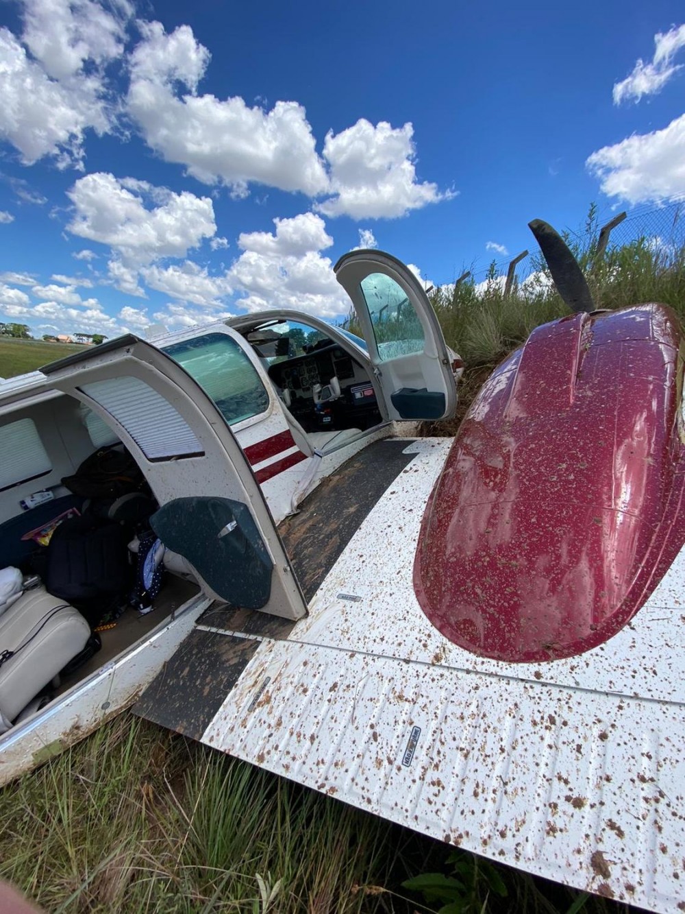 VÍDEO: Aeronave com família campo-grandense tem pane e faz pouso forçado