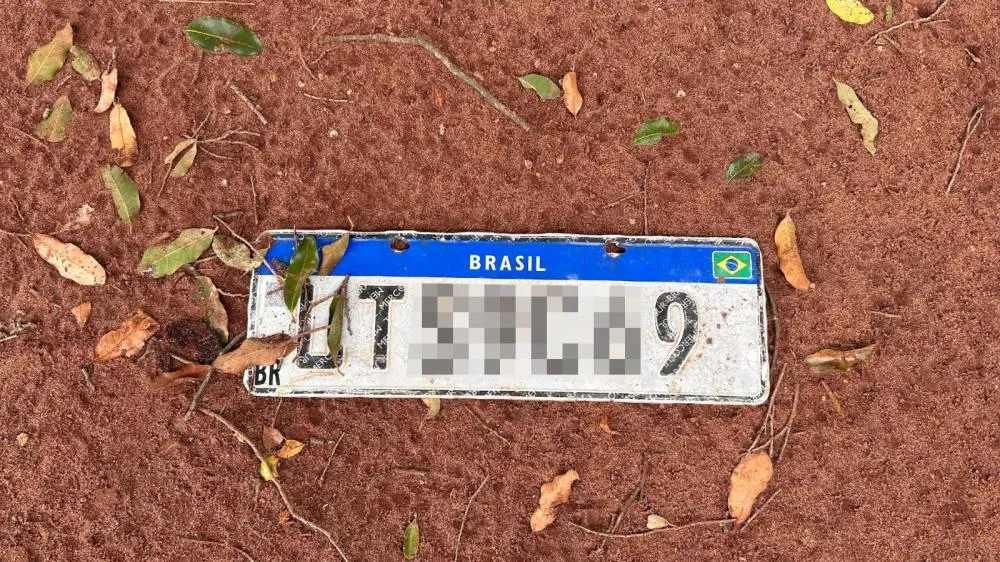 Perdeu a placa na enchente? Veja o que fazer para evitar problemas com o veículo