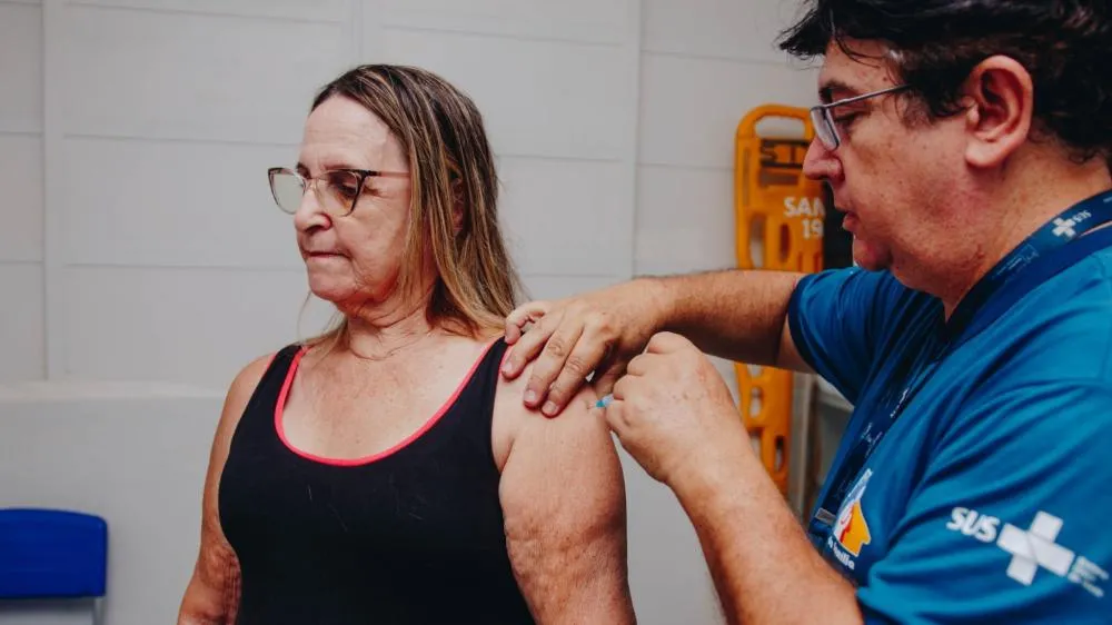 Com vacinas disponíveis e baixa adesão, casos graves de gripe disparam e colocam Campo Grande em alerta