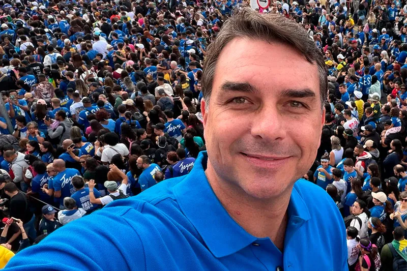 Senador Flávio Bolsonaro lidera a corrida presidencial em Mato Grosso do Sul, segundo pesquisa do Instituto Ranking divulgada em junho de 2026