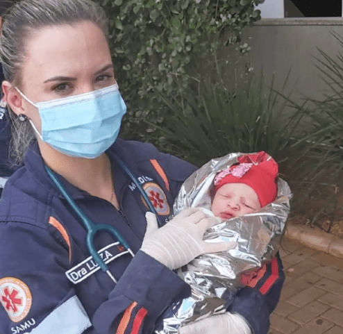 A caminho da maternidade, bebê nasce na ambulância em Campo Grande