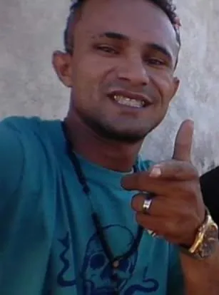 VÍDEO: Homem é executado durante transmissão do jogo do Brasil em praça lotada no Alves Pereira