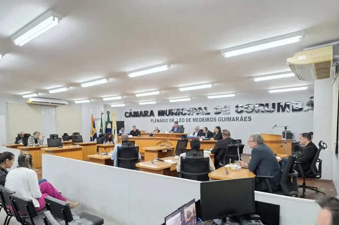 Câmara de Corumbá derrubou dois vetos do Executivo e manteve projetos sobre transporte gratuito a pacientes e reserva de vagas para mulheres vítimas de violência doméstica