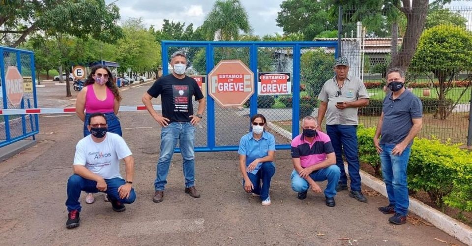 Aderindo paralisação nacional, funcionários da Eletrosul em MS fazem greve