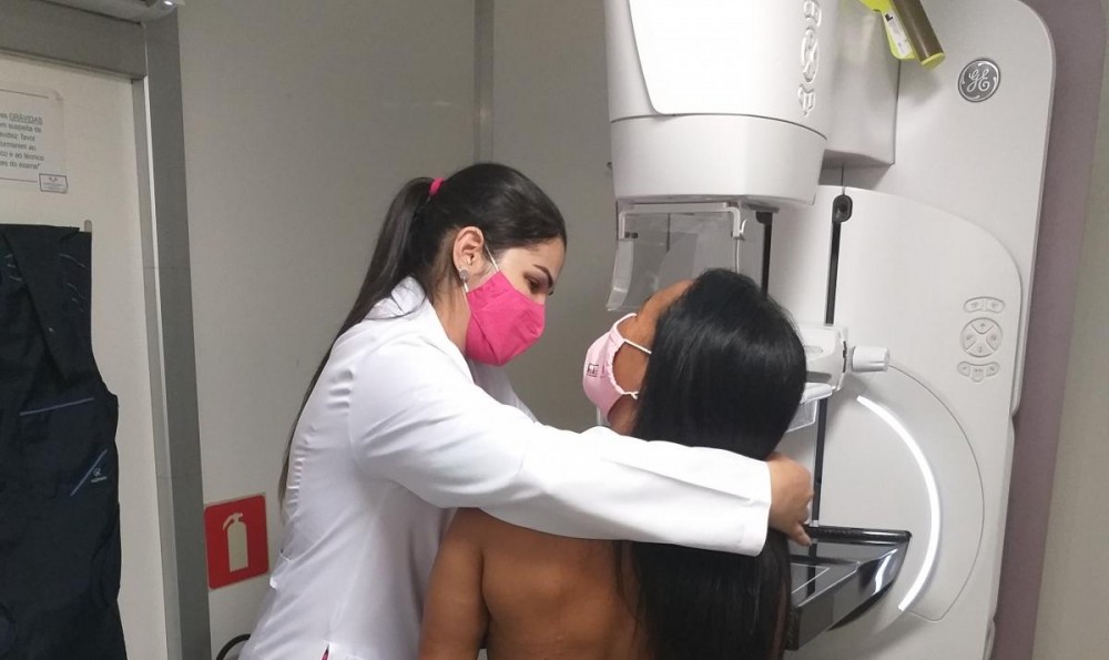 Hospital de Amor inicia agendamento para exames de mamografia em shooping da Capital
