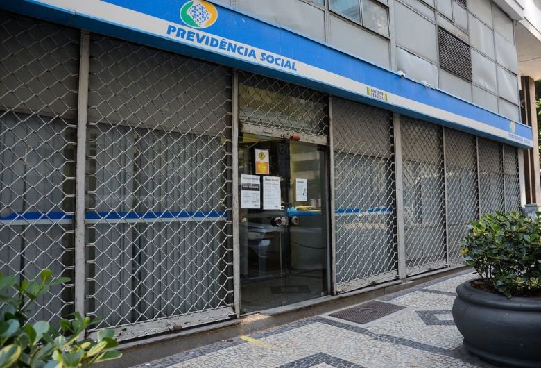 Governo publica portaria com regras para prova de vida do INSS