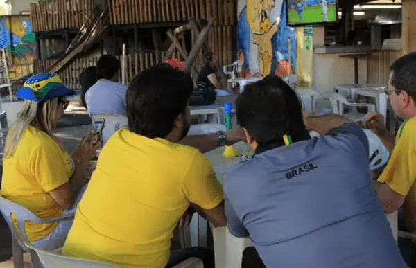 Já sabe onde assistir o jogo? Veja lugares com transmissão da partida