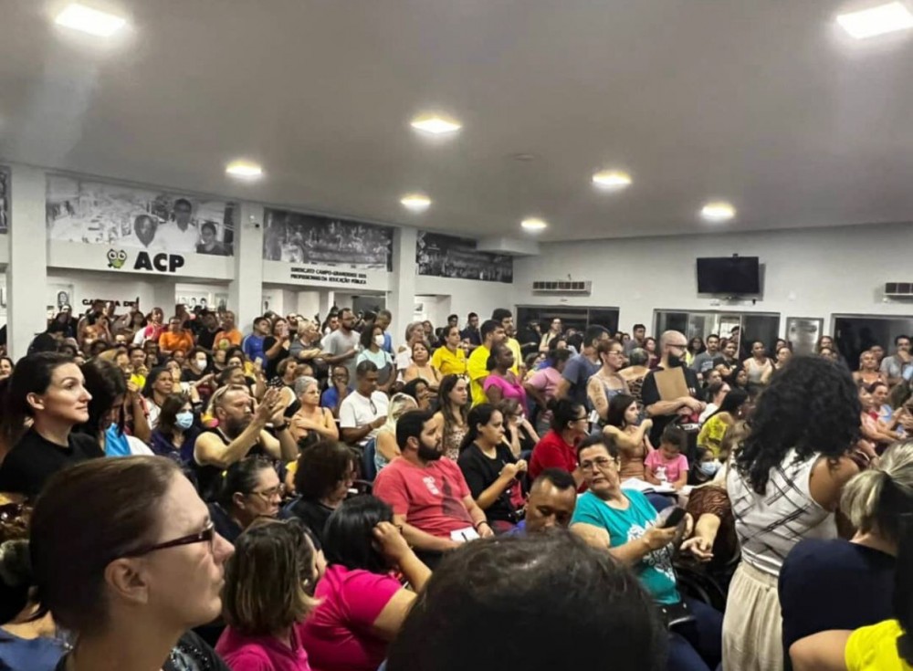 Professores decidem por paralisação nesta sexta-feira em Campo Grande por não cumprimento do reajuste