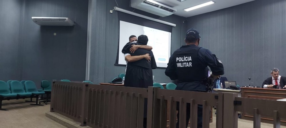 VÍDEO: Acusado de matar e sumir com corpo da esposa é absolvido por júri popular em MS
