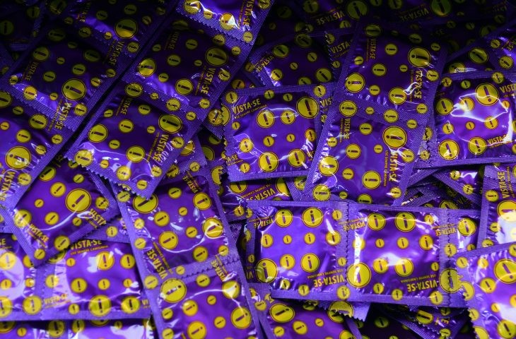 ‘Desenrola, veste e se joga no Bloquinho’: Saúde realiza campanha de prevenção às ISTs no Carnaval