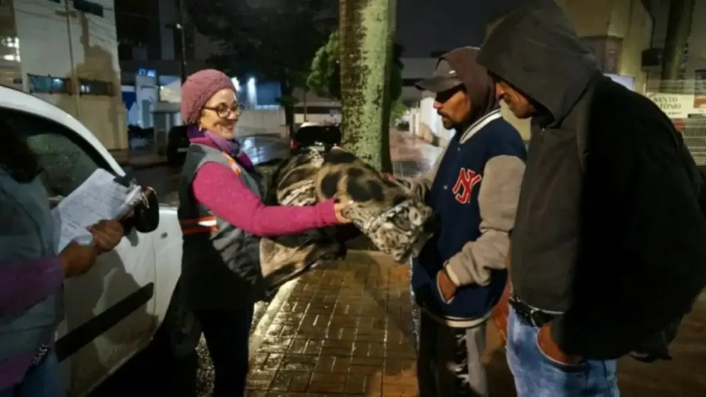 Mais de 300 moradores de rua foram acolhidos durante frio em MS