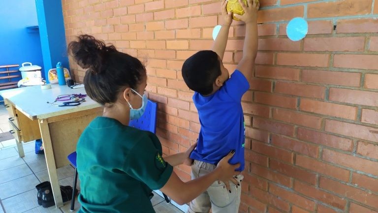Tratamento de fisioterapia respiratória oferecido em Campo Grande é pioneiro no país