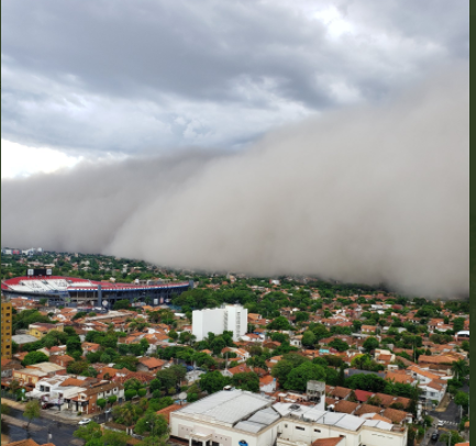 VÍDEO: Enorme tempestade de areia e fumaça no Paraguai pode chegar em MS?