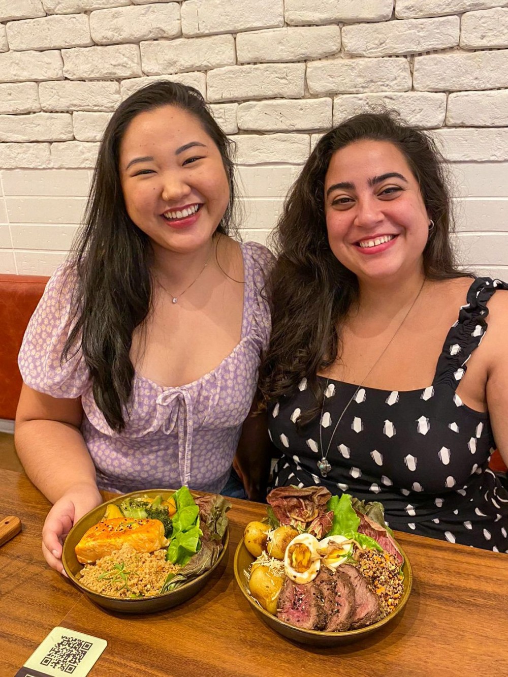 De estudantes à empreendedoras: Amigas fazem sucesso indicando onde comer bem em Campo Grande